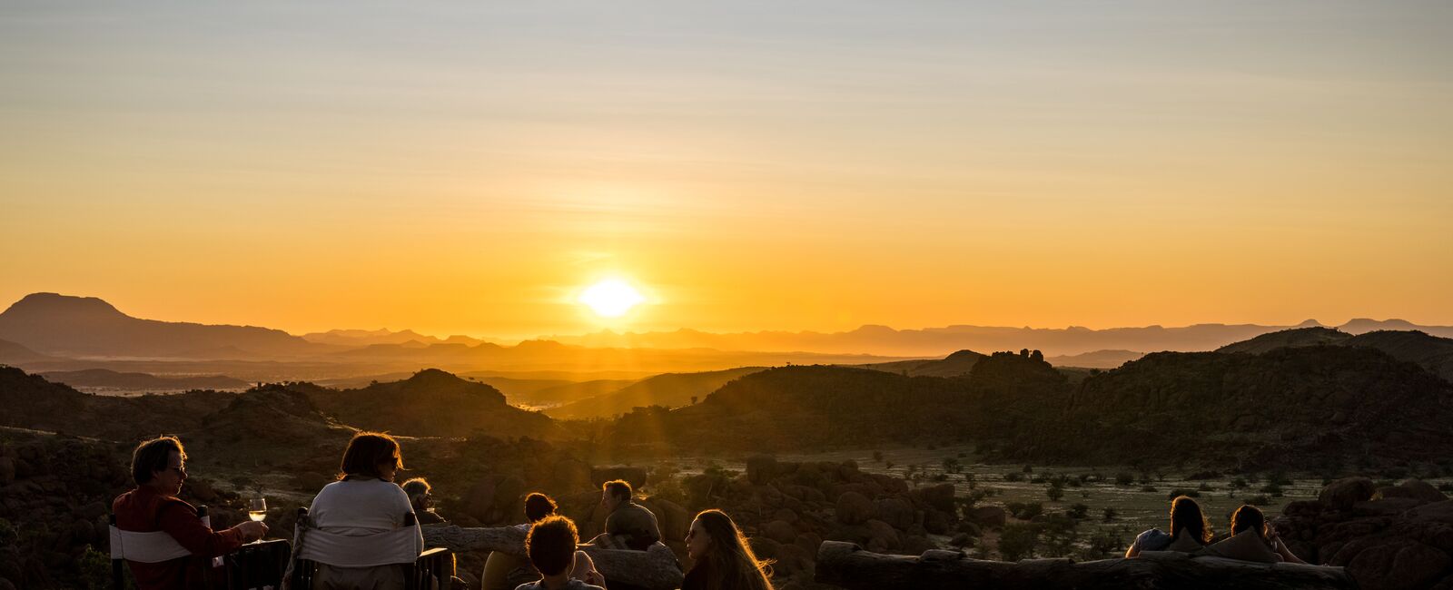 10-day Luxury Desert, Dune & Wildlife Fly-in Safari